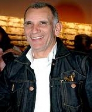 Tufi Duek Profile images